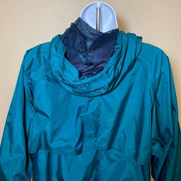 Helly Hansen Packable Rain Jacket Size Medium - Picture 7 of 12